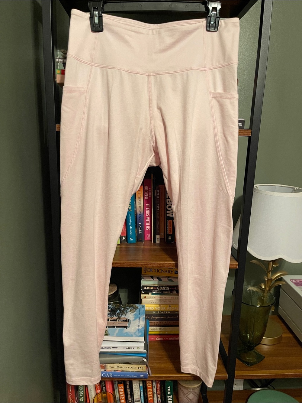 crown & ivy Light Pink Pocket Leggings size Large